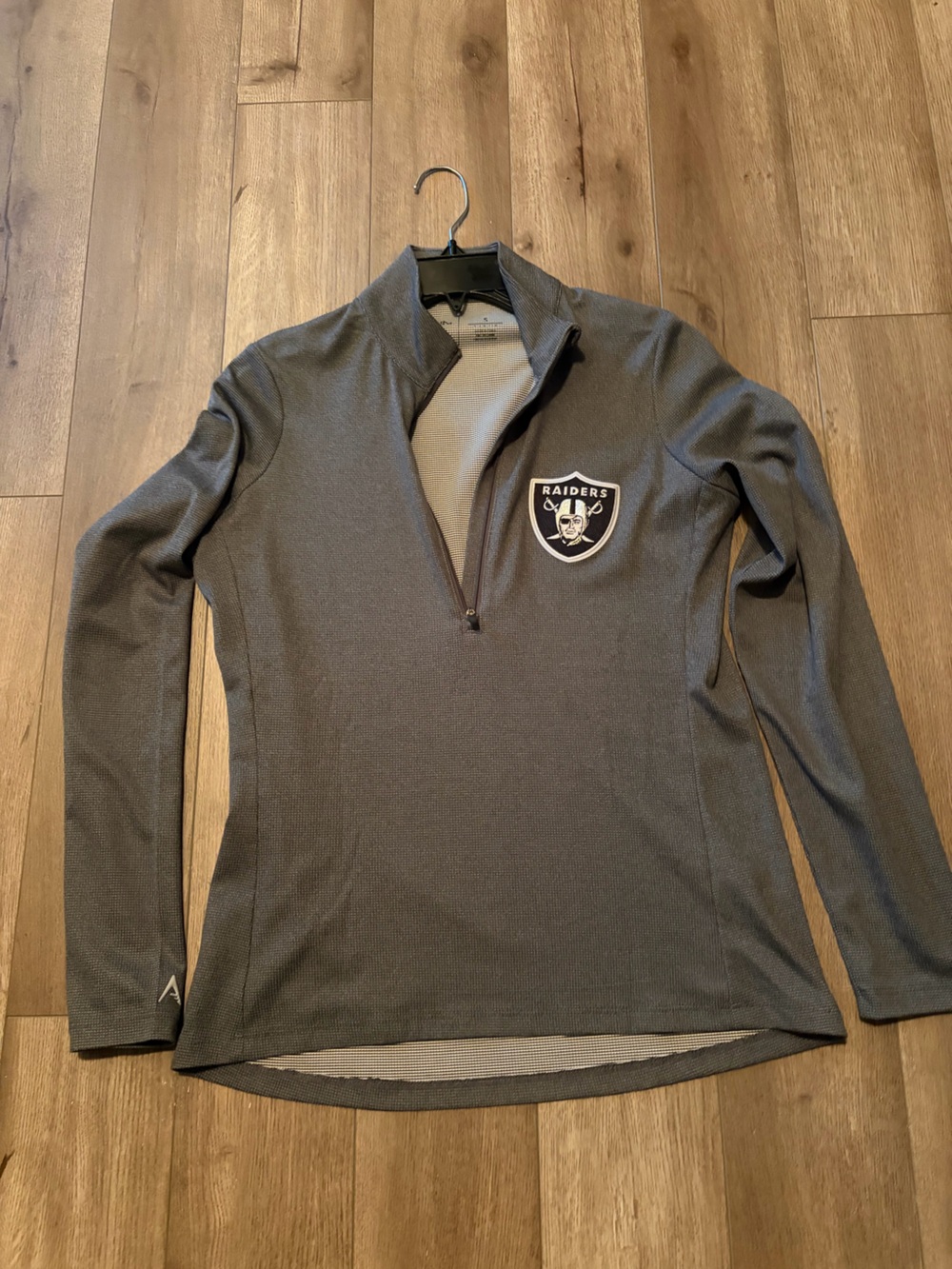 Las Vegas Raiders Antigua Half Zip Gray S Long Sleeve
